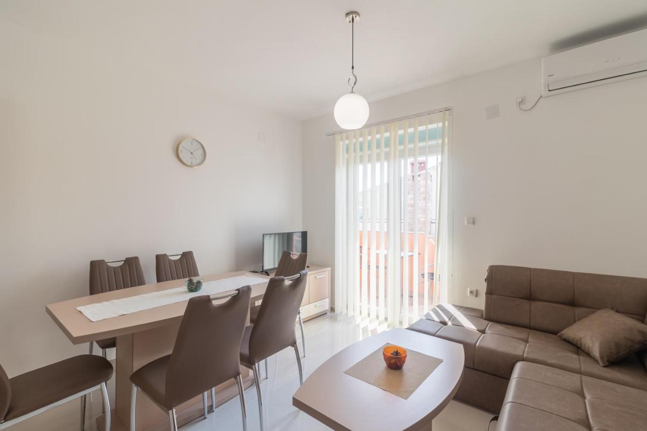 Villa Car Пула Экстерьер фото