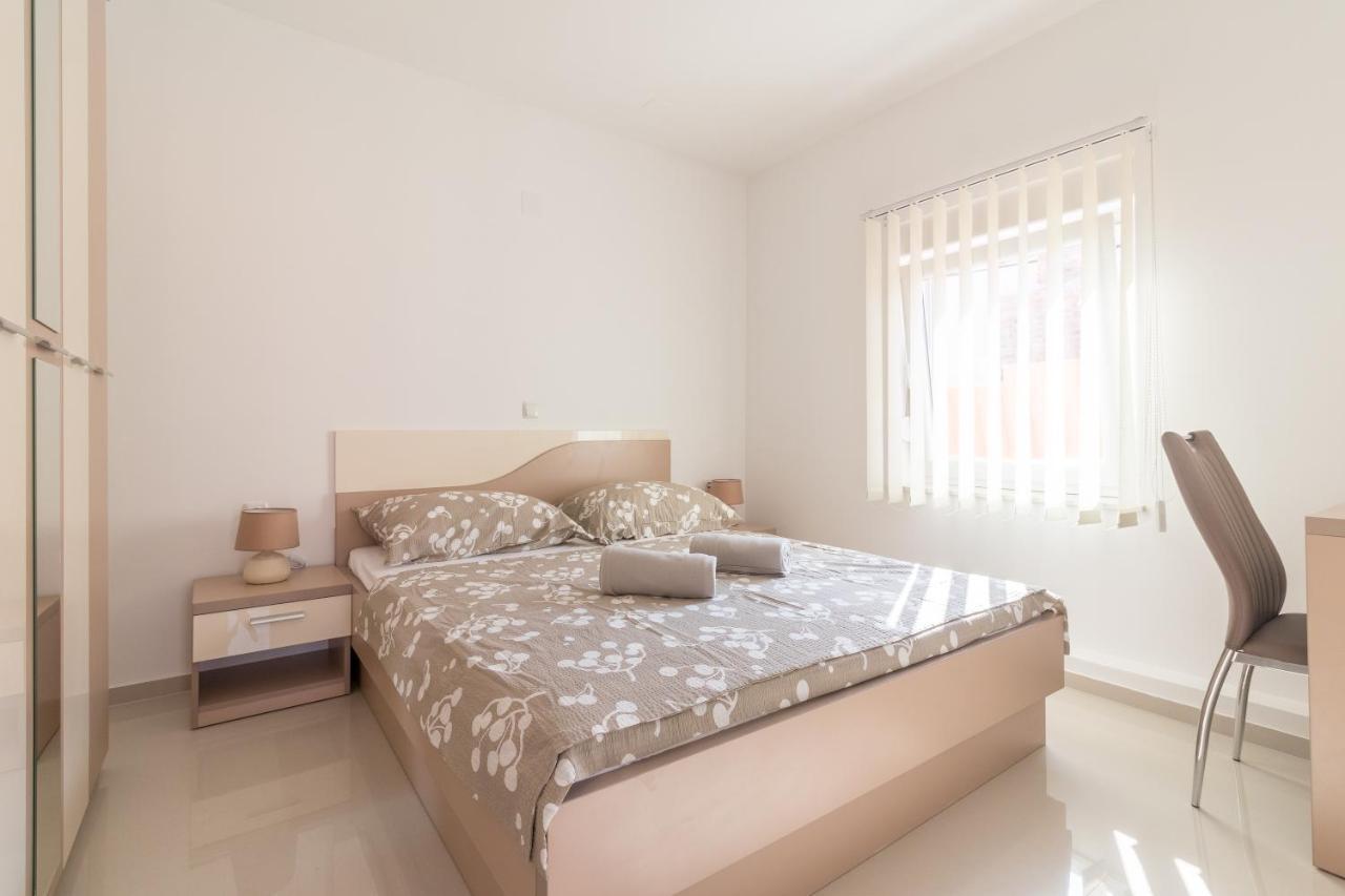 Villa Car Пула Экстерьер фото
