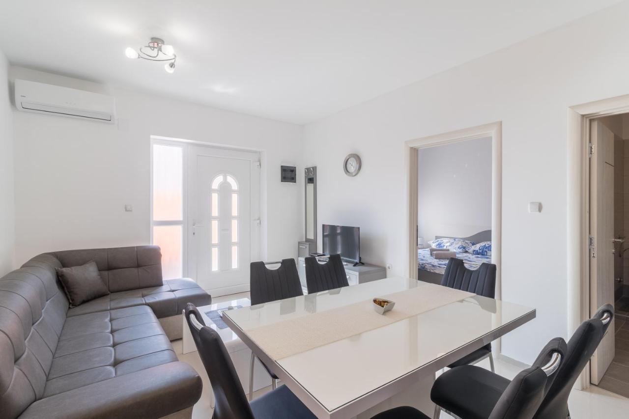Villa Car Пула Экстерьер фото