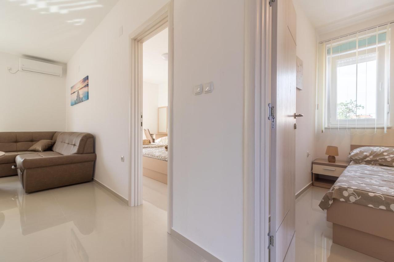 Villa Car Пула Экстерьер фото