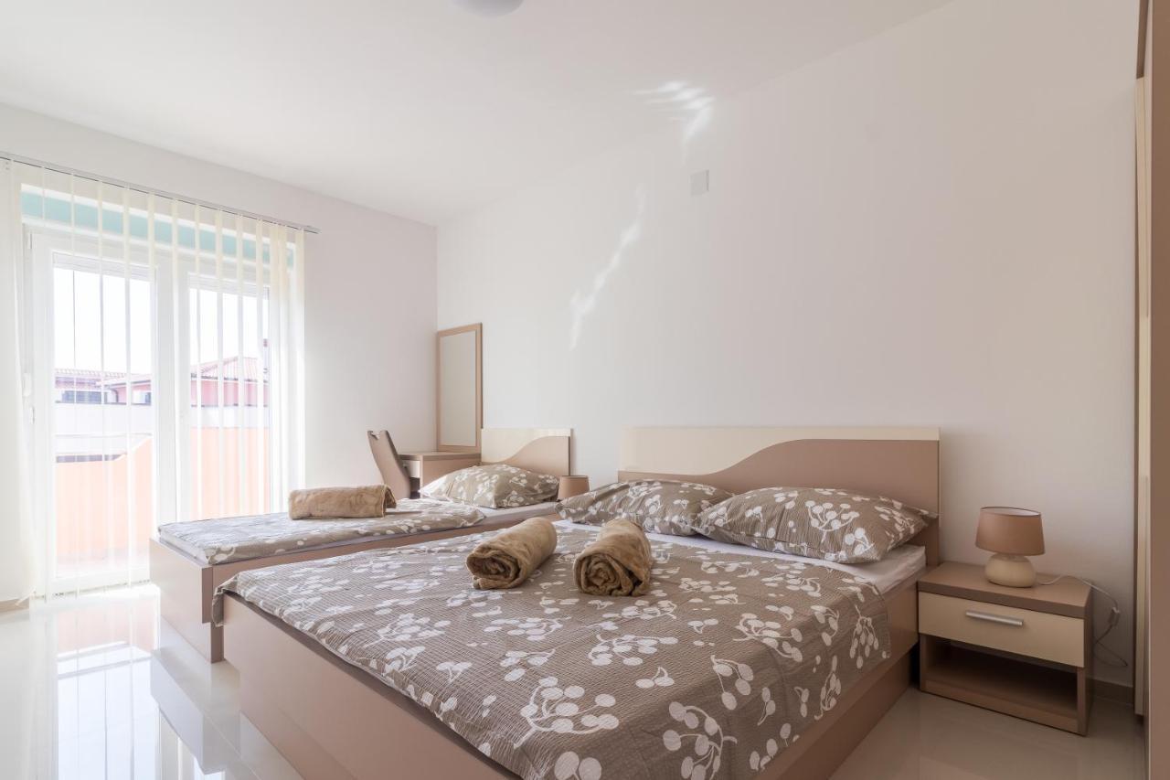 Villa Car Пула Экстерьер фото
